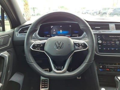 2022 Volkswagen Tiguan 2.0T SE R-Line Black