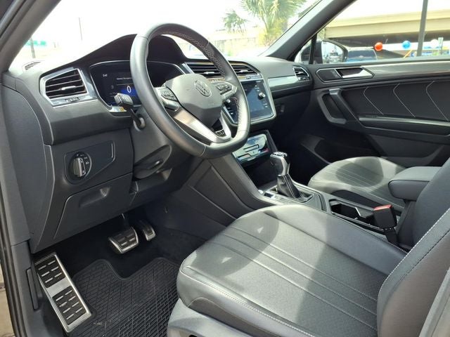 2023 Volkswagen Tiguan 2.0T SE R-Line Black
