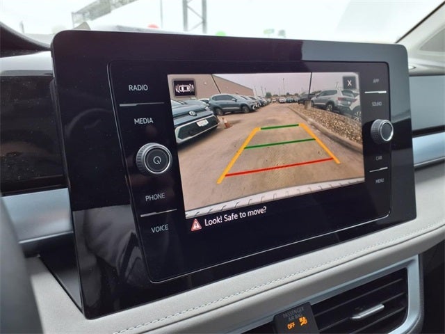 2025 Volkswagen Taos 1.5T SE