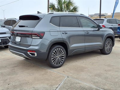 2025 Volkswagen Taos 1.5T SE