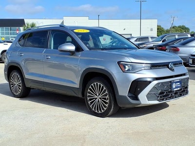 2025 Volkswagen Taos 1.5T SE