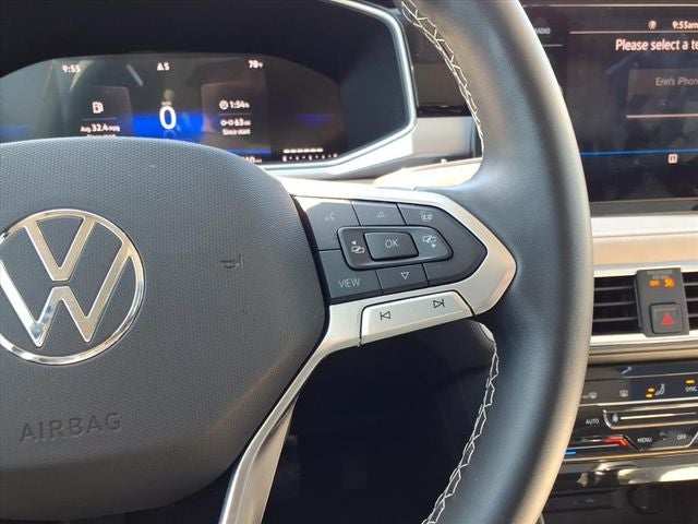 2025 Volkswagen Taos SE - Photo 22