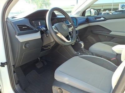 2024 Volkswagen Taos 1.5T SE