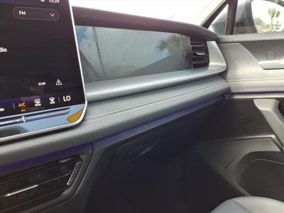 2025 Volkswagen Tiguan 2.0T SE