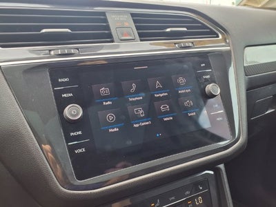 2023 Volkswagen Tiguan 2.0T SE