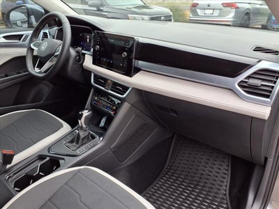 2025 Volkswagen Taos 1.5T SE