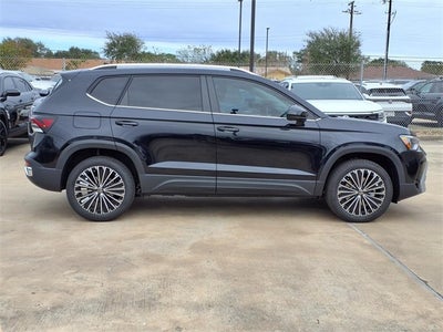 2025 Volkswagen Taos 1.5T SE