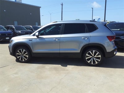 2024 Volkswagen Taos 1.5T SE