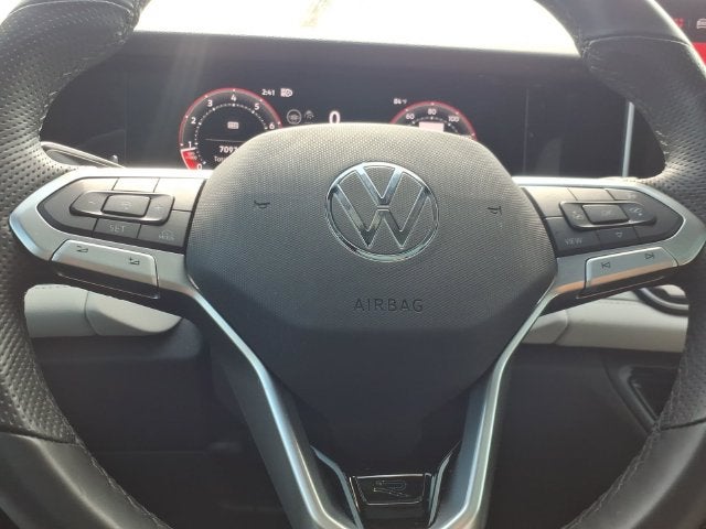 2026 Volkswagen Tiguan SEL R-Line Turbo