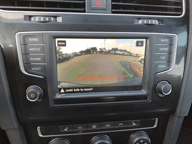2017 Volkswagen Golf GTI Sport