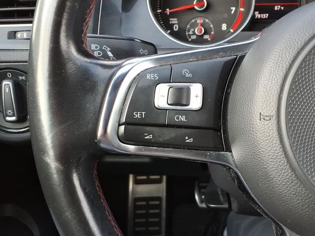 2017 Volkswagen Golf GTI Sport