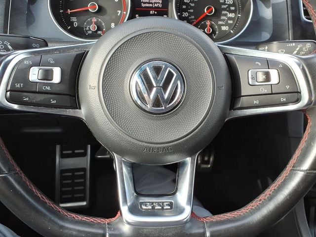 2017 Volkswagen Golf GTI Sport