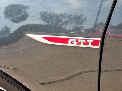 2017 Volkswagen Golf GTI Sport