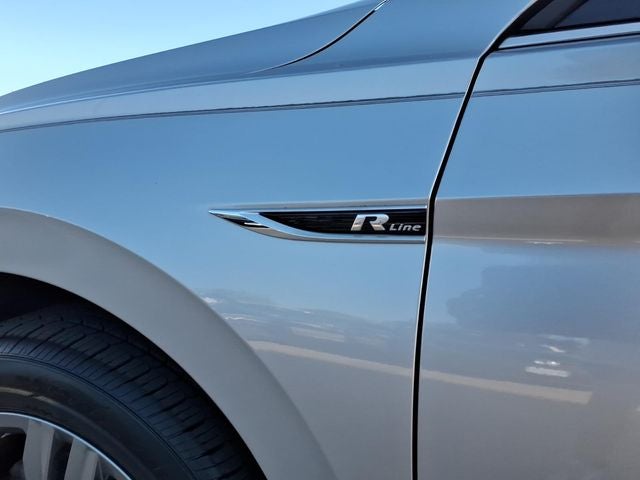 2019 Volkswagen Jetta R-Line