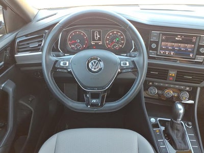 2019 Volkswagen Jetta R-Line