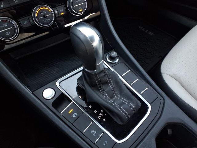 2019 Volkswagen Jetta R-Line