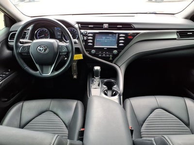 2020 Toyota Camry SE