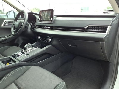 2022 Mitsubishi Outlander ES