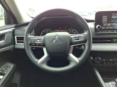 2022 Mitsubishi Outlander ES