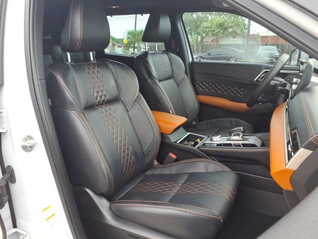 2023 Mitsubishi Outlander SEL