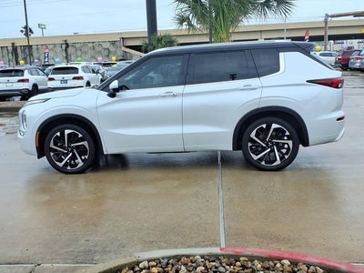 2023 Mitsubishi Outlander SEL
