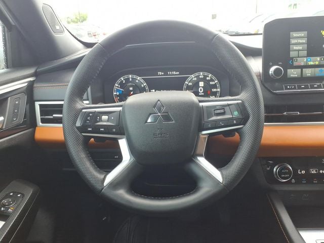 2023 Mitsubishi Outlander SEL