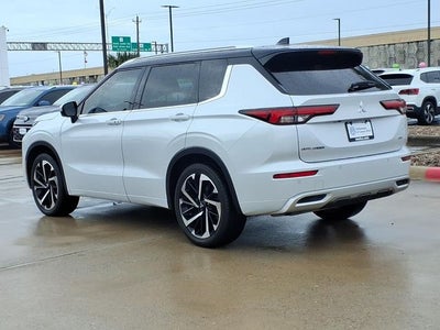 2023 Mitsubishi Outlander SEL