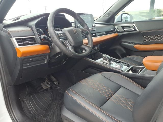 2023 Mitsubishi Outlander SEL