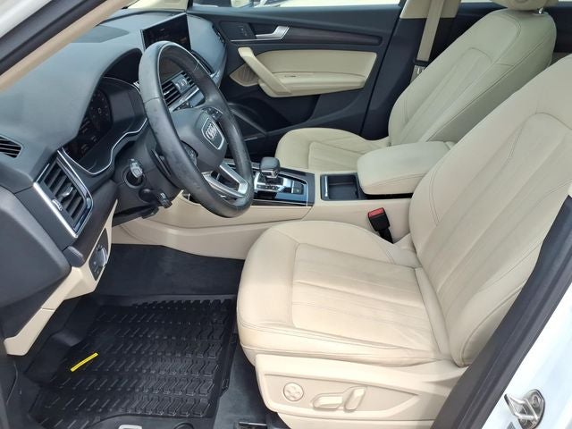 2022 Audi Q5 40 Premium Plus quattro
