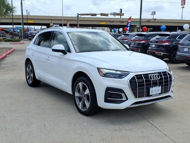 2022 Audi Q5 40 Premium Plus quattro
