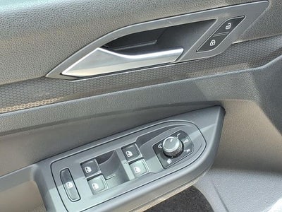 2024 Volkswagen Golf GTI SE