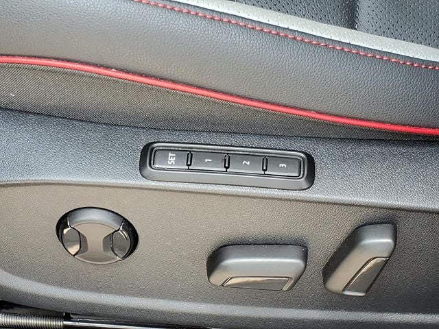 2024 Volkswagen Golf GTI SE