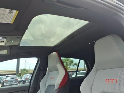 2024 Volkswagen Golf GTI SE